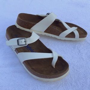 Birkenstock Mayari size 9